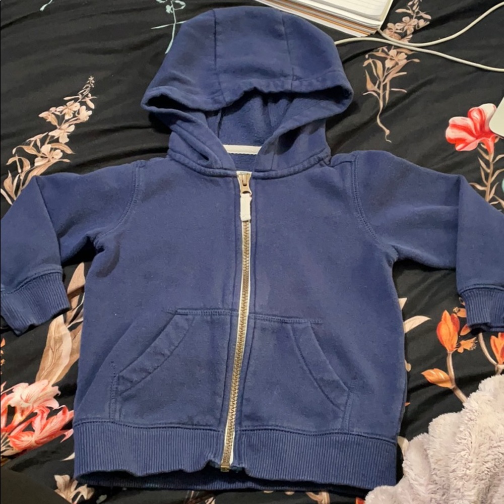 Carter’s 2T Zip Up Hoodie.